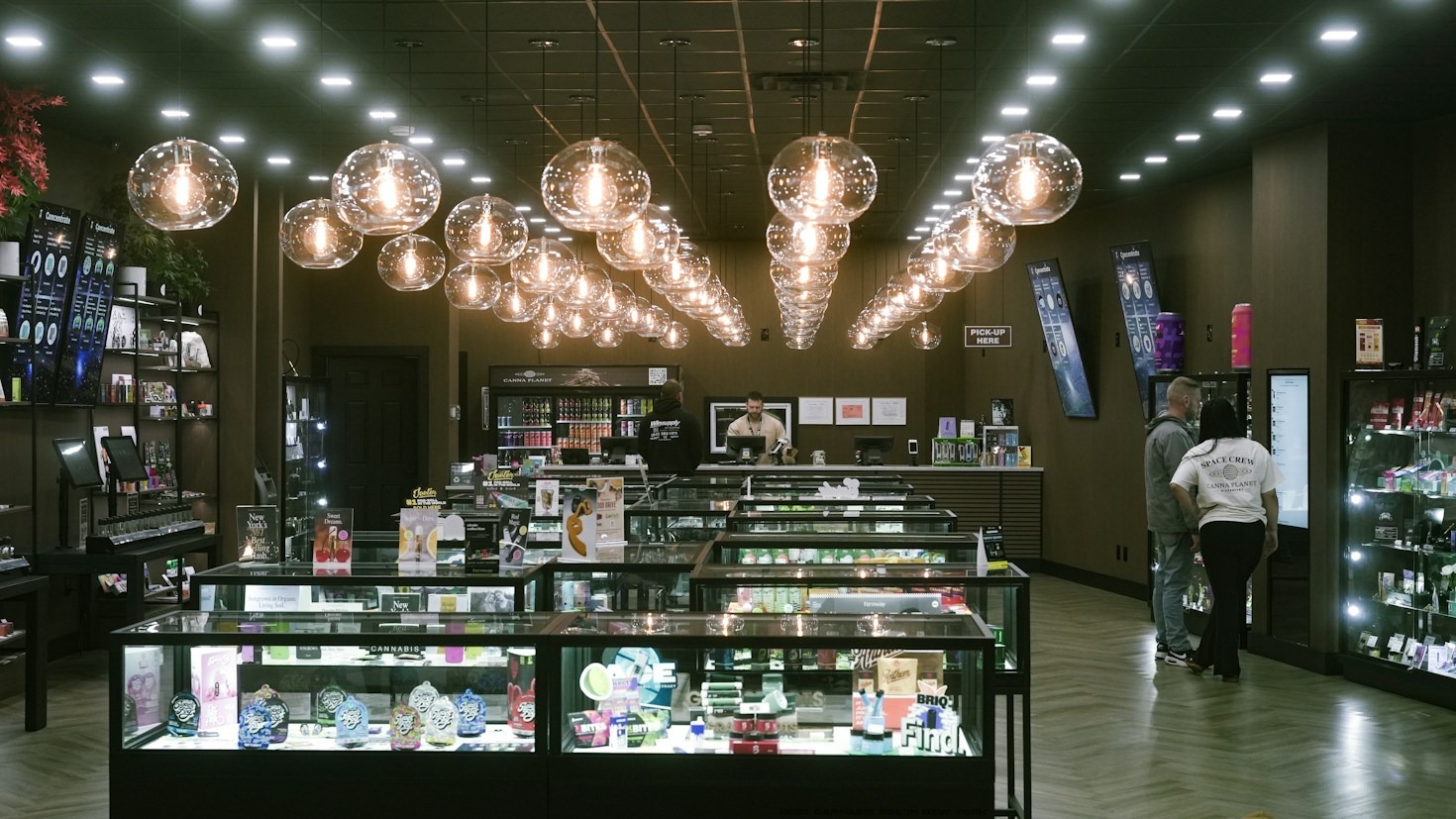 A Beginner’s Guide to Exploring Modern Consumption Lounges